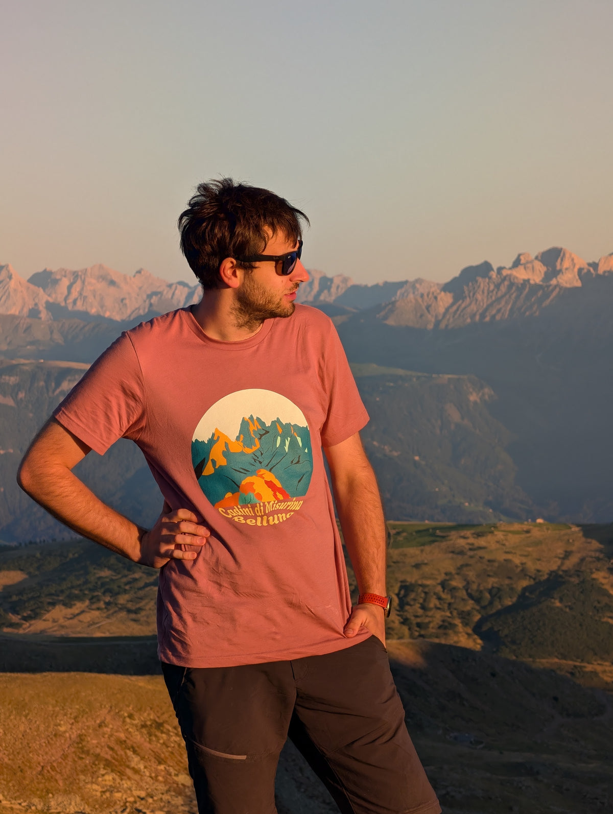 Cadini di Misurina front print – Mauve tee on a Dolomite summit