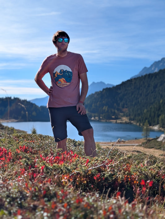 Cadini di Misurina men's t-shirt with front print, worn on an autumn hike by an alpine lake